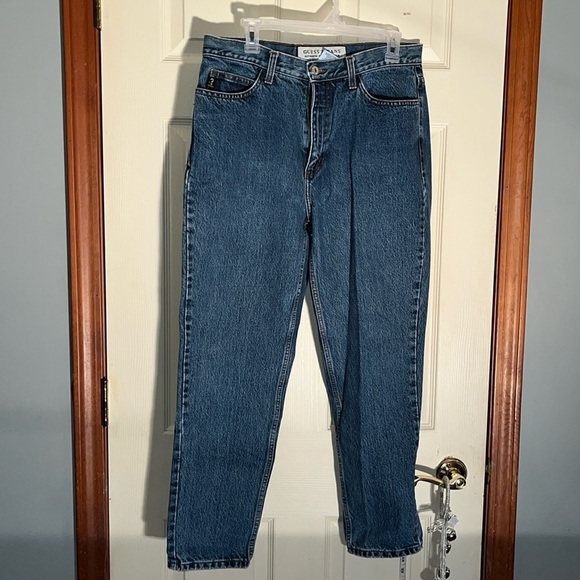 VTG-guess jeans-32-medium wash, slightly distressed, 100% cotton, blue jeans. - Picture 1 of 12